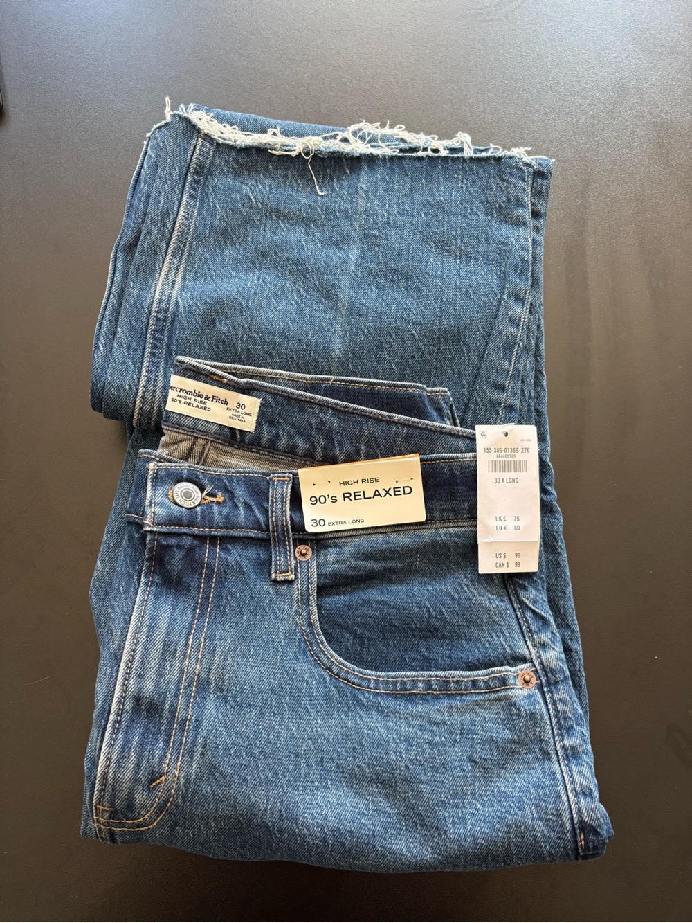 NWT Abercrombie High Rise 90s Relaxed Raw Hem Jean - Picture 2 of 9